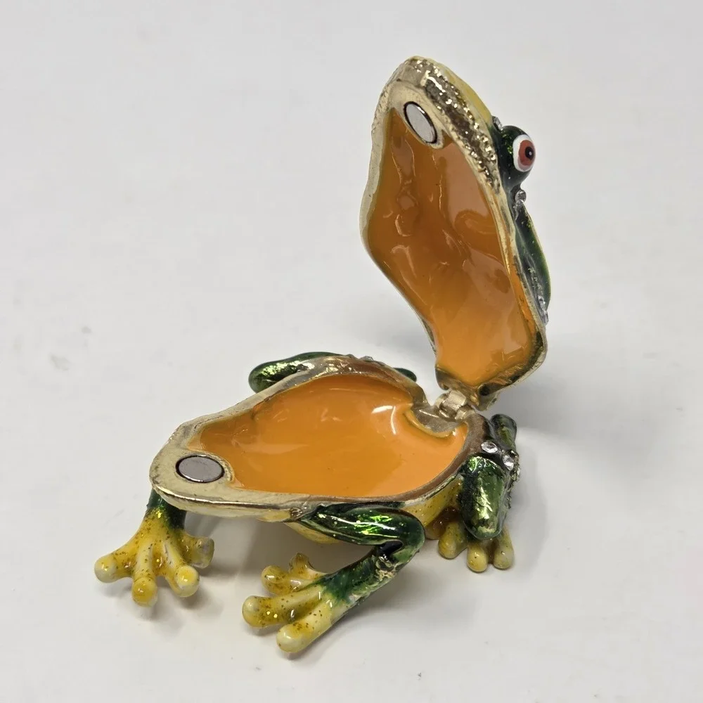 Small Green Frog Hinged Metal Enameled Crystal Whimsical Trinket Box Magnetic‎